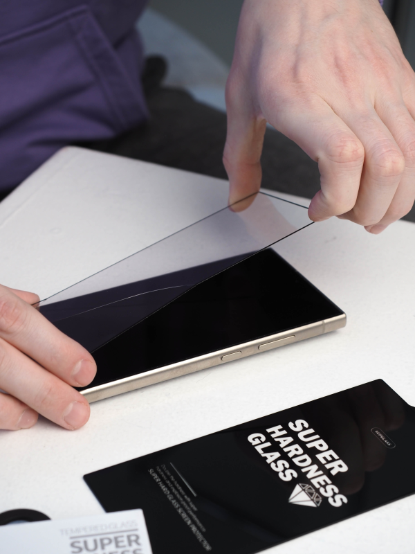 Установка защитного стекла