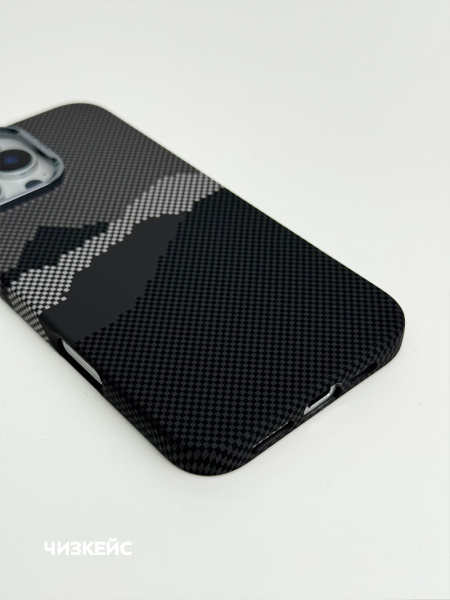 Чехол Luxo Life+ Carbon Magsafe iPhone 16 Pro горы черный