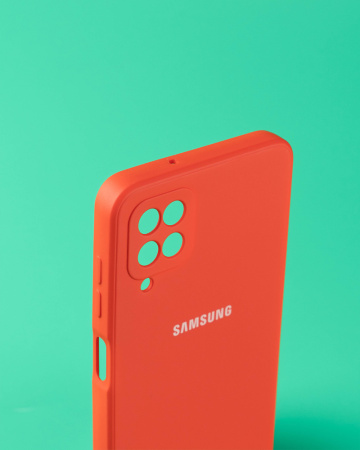 Чехол- накладка Silicone Cover Samsung S22 красный
