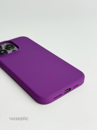 Чехол для iPhone 13 Pro в Иркутске с доставкой по России по цене 449 ₽ | Интернет-магазин Chizcase Чехол Палитра MagSafe iPhone 13 Pro фиолетовый