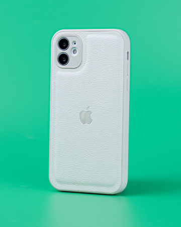Чехол- накладка Moderate iPhone 12 белый