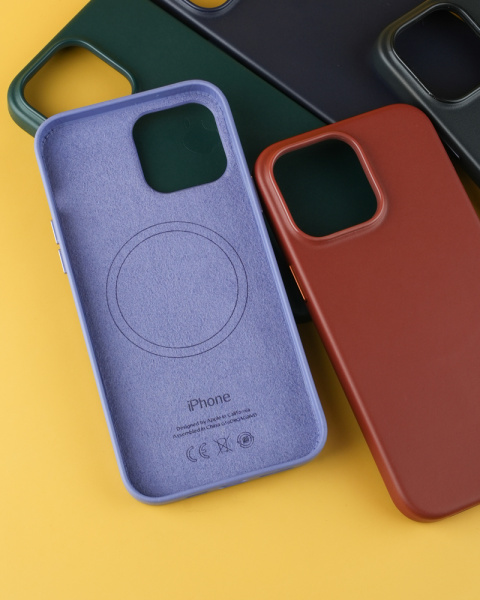 Чехол Apple Leather Case iPhone 14 Pro коричневый