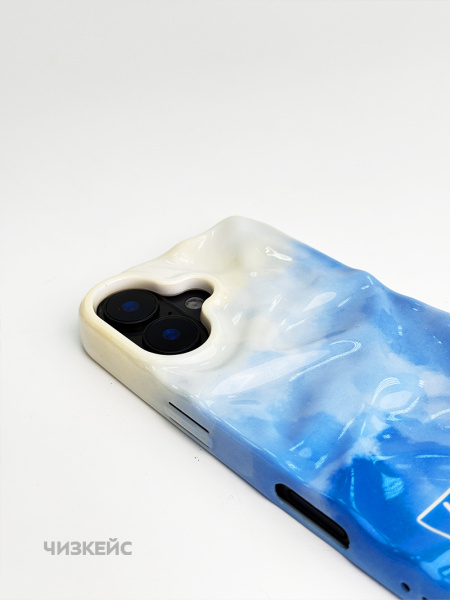 Чехол Карамель iPhone 16 голубой