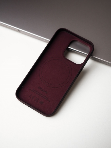 Чехол Apple FineWoven Case MagSafe iPhone 15 Pro бордо