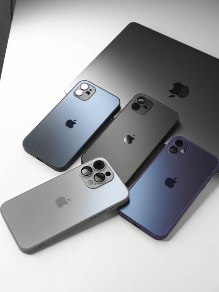 Чехол- накладка Мегаполис iPhone 15 серый